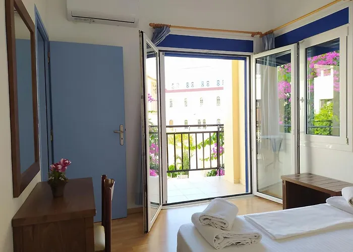 Sea Front Old Town * Retimno